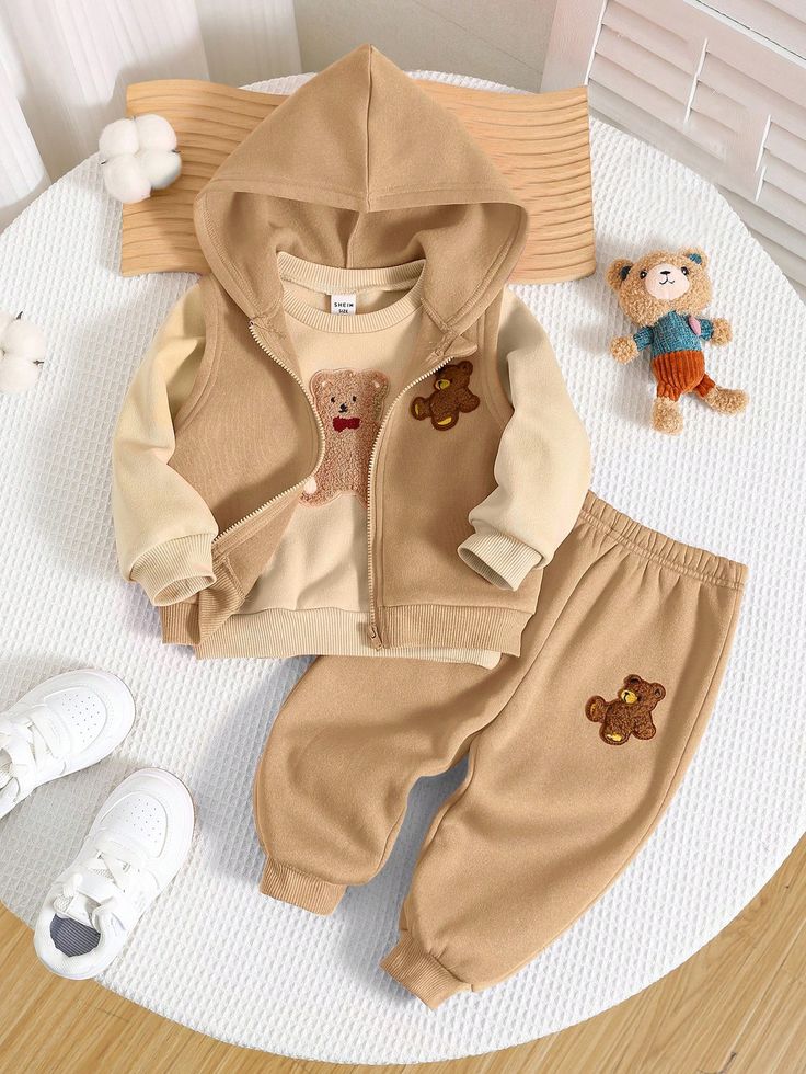 CONJUNTOS TALLA 6-9 MESES + PAÑALES ETAPA G